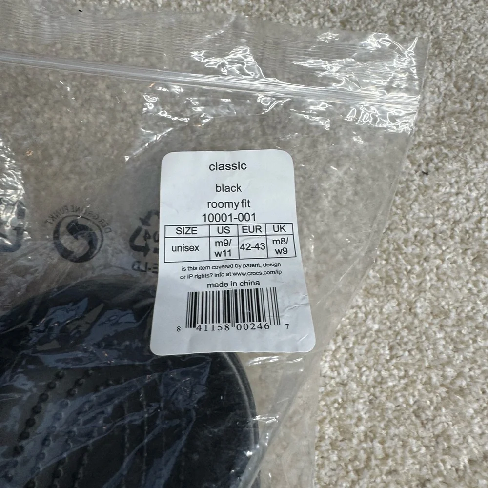 CROCS Black Slip-On shoe m9/w11 - Picture 7 of 7